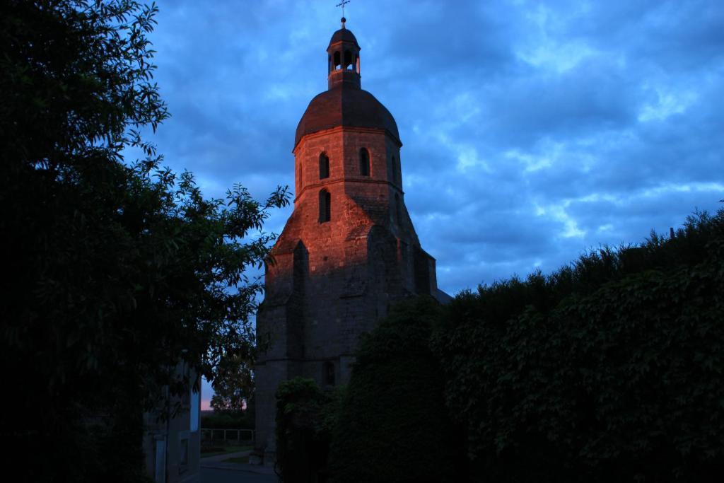 Hotel Du Berry Aigurande Exteriér fotografie